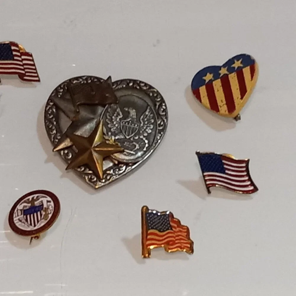 Patriotic 4th of July Lapel Pin Collection (7) Items Red, White + Blue